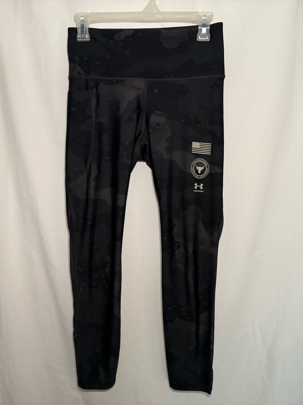 Under Armour Project Rock For The Heroes Camo Leggings Size M